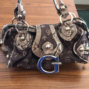 Guess purse
